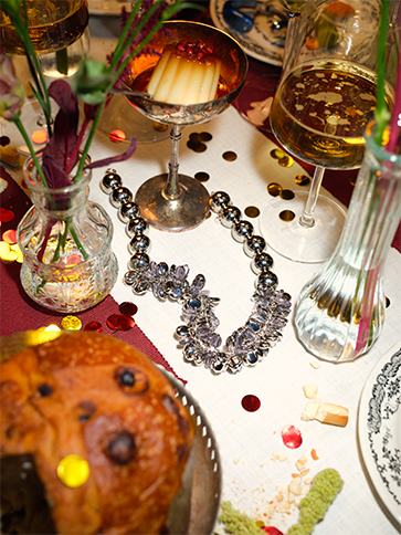 Banner Box 4 MAX&Co. Banner Box 4 MAX&Co.